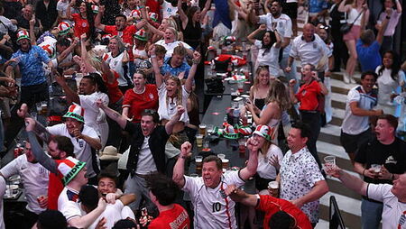 Many pubs set to remain closed for England-Mexico World Cup game