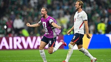 England's Henderson to miss rest of World Cup with arm injury