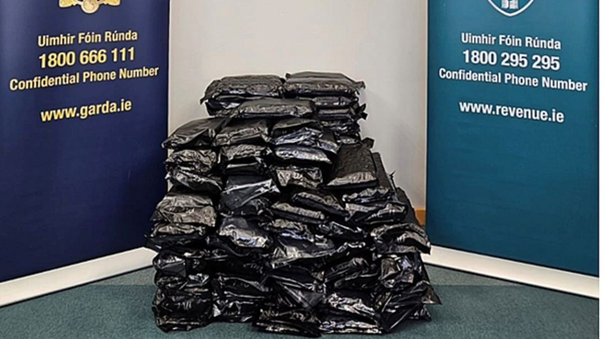 Cannabis worth more than €1.2 million seized and three men arrested