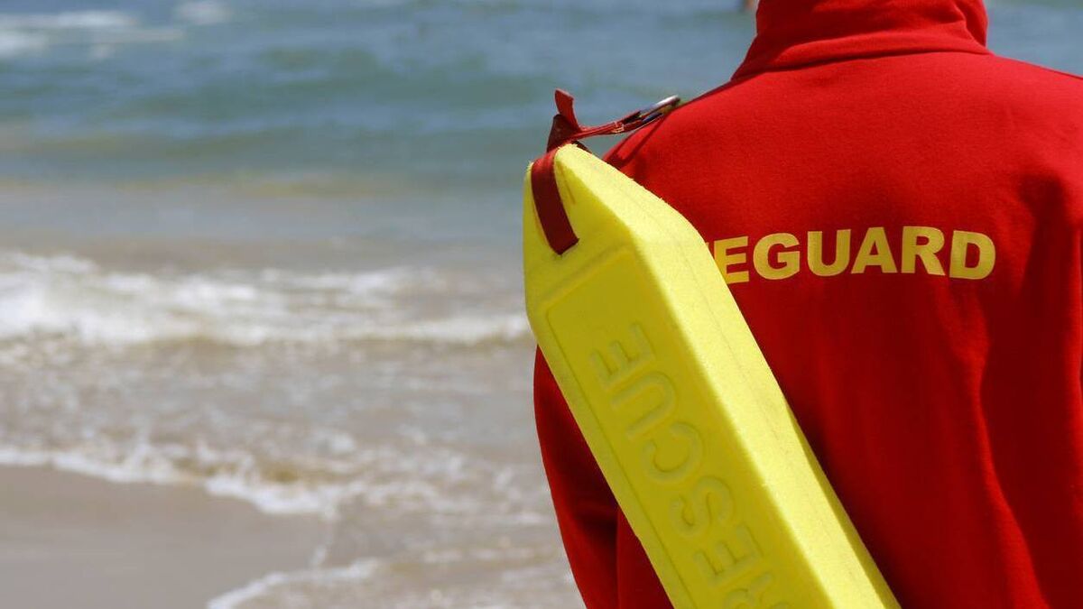 Mayor praises local lifeguards for successful rescue efforts at Clonea Beach