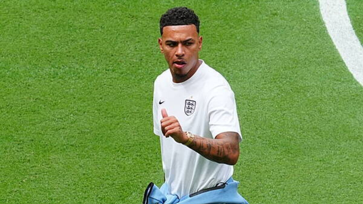 Chelsea have £117 million bid accepted for Morgan Rogers