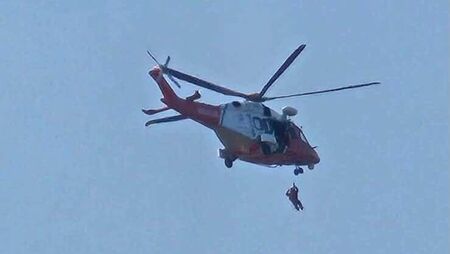 Walker with serious leg injury is rescued from Comeraghs