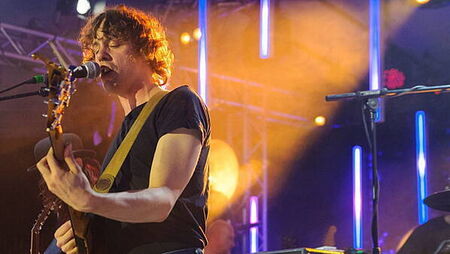 Razorlight reveal they wanted to ‘give away’ song that became number one hit