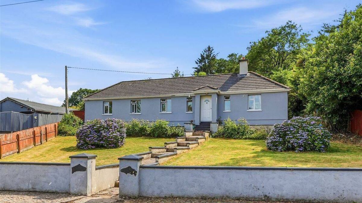 This unique Waterford home offers holiday vibes all year long