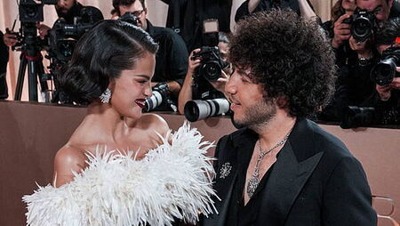 Selena Gomez sings in Spanish with husband Benny Blanco in his new music video