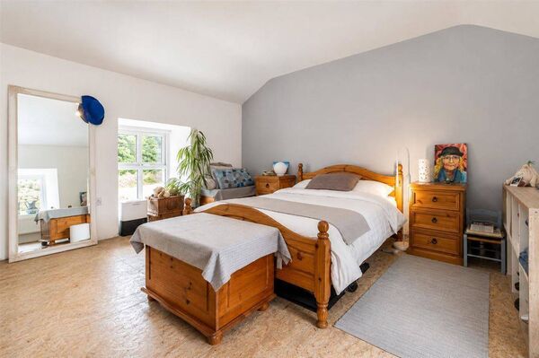The property offers a peaceful countryside atmosphere with the convenience of having everyday essentials just a short walk away. The property offers a peaceful countryside atmosphere with the convenience of having everyday essentials just a short walk away.