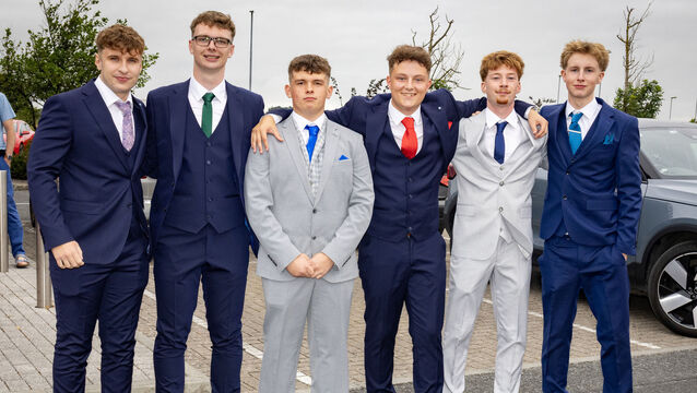 <p> Pictured at the Ardscoil na Mara Graduation Ball. Photo: Joe Evans</p>