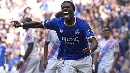 Thierno Barry scores as Everton start season with win over Crystal Palace