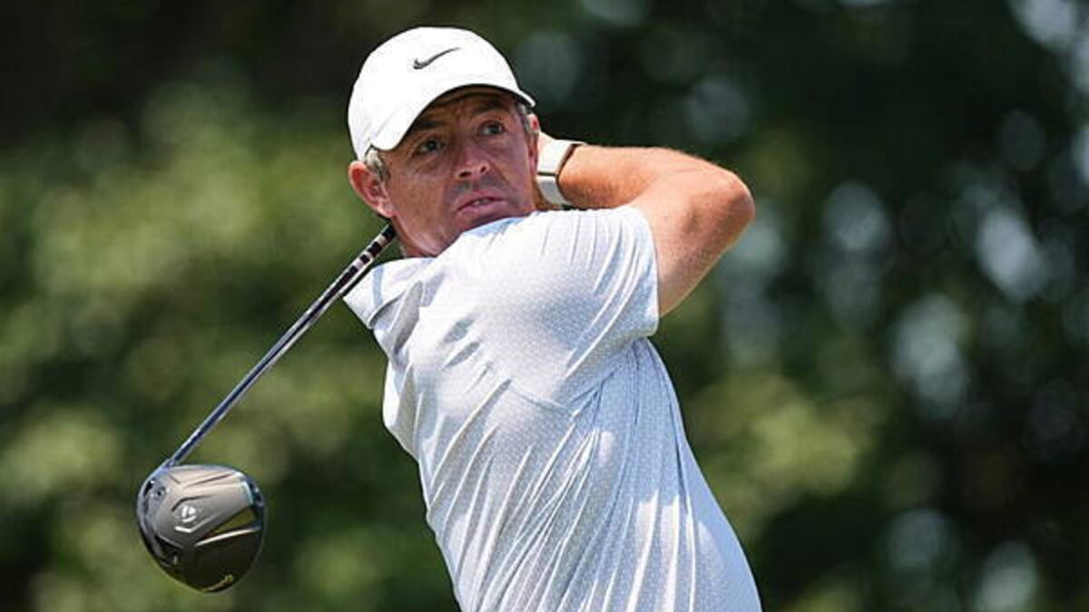 Rory McIlroy keeps BMW Championship hopes alive with strong third round