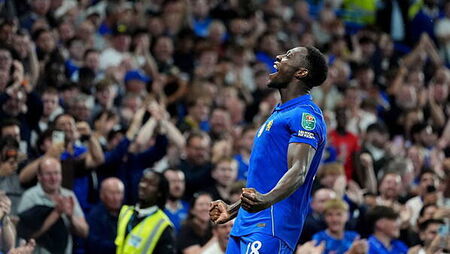 Danny Welbeck opens goalscoring account as Chelsea see off Luton in Carabao Cup