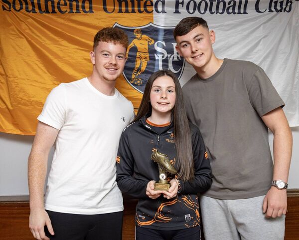 Sianna Denn Marshall, received her U-12 Southend Utd. Most Improved Player award from Waterford FC players, Jason Healy and Sean Keane. Sianna Denn Marshall, received her U-12 Southend Utd. Most Improved Player award from Waterford FC players, Jason Healy and Sean Keane.