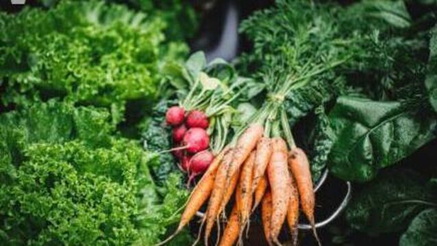 <p>Carrots are one of the few vegetables people still grow at home</p>