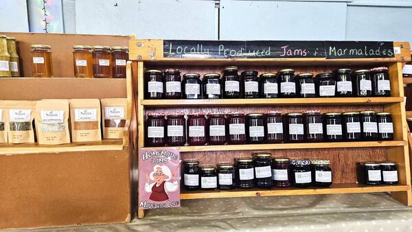 Preserves, jams, honey and seasoning Preserves, jams, honey and seasoning