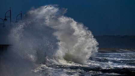 Tramore Prom closed to the public due to Yellow warning