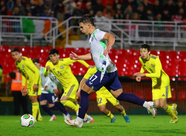 Tommy Lonergan scores the winning goal from the penalty spot. Photo: ©INPHO/Tom O'Hanlon Tommy Lonergan scores the winning goal from the penalty spot. Photo: ©INPHO/Tom O'Hanlon