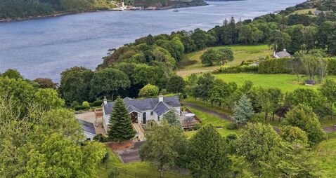 Waterford Property: Waterfront home set on five acres with panoramic Waterford Estuary views