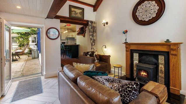 Waterford Property: Stylish cottage in convenient urban setting