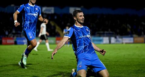 Lonergan's late header seals dramatic Blues victory 